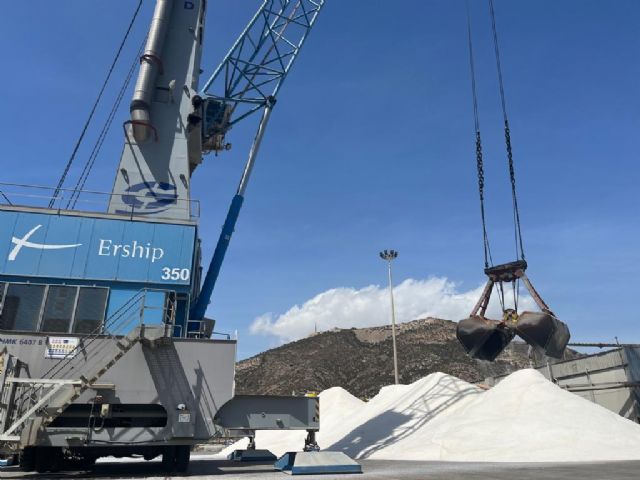 El Puerto de Cartagena afianza el tráfico de sal escamada con el movimiento de más de 20.000 toneladas en el mes de abril - 3, Foto 3