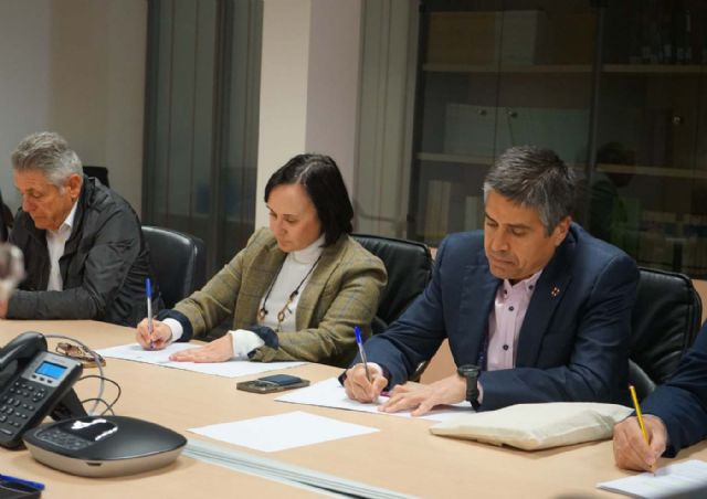 MC: 72 millones de euros de deuda: la firma de la negligente gestión de Arroyo y su gobierno - 1, Foto 1