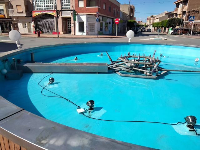 Las fuentes de la plaza Mayor y de la calle Mula se ponen a punto para la primavera - 2, Foto 2