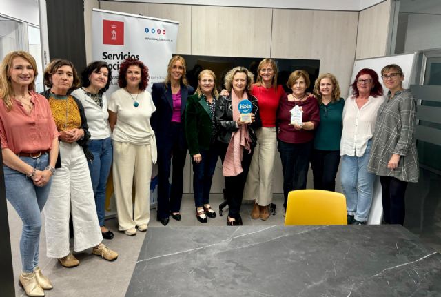 El Servicio de Ayuda a Domicilio, reconocido por su trabajo e iniciativas hacia las personas mayores en situación de soledad - 3, Foto 3