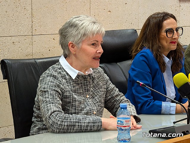 Totana celebra este domingo la II edición de la feria del libro en la plaza de la Balsa Vieja, Foto 3