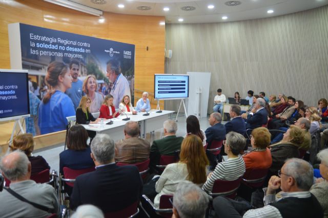 El Gobierno regional pone en marcha el teléfono 065 para atender a personas mayores en situación de soledad no deseada - 3, Foto 3