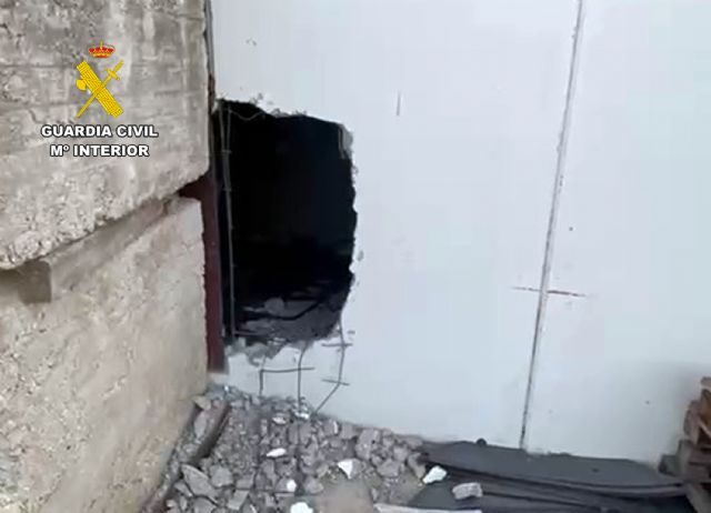 La Guardia Civil desmantela un grupo delictivo que sustra�a cobre en la comarca del Noroeste, Foto 7