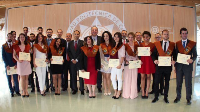 El consejero preside la graduación de los 56 alumnos del Grado de Ingeniería Civil y del Master en Ingeniería de Caminos, Canales y Puertos de la UPCT - 2, Foto 2