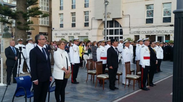 Nombran a Noelia Arroyo madrina de la Federación de Asociaciones de Veteranos de la Infantería de Marina - 2, Foto 2