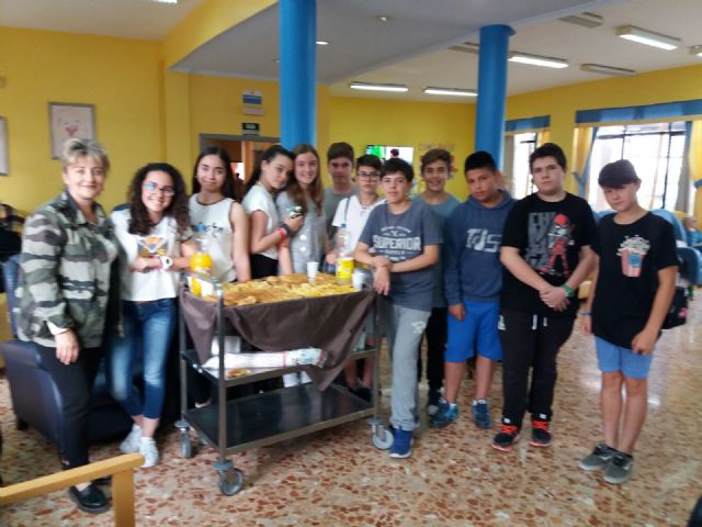 El proyecto intergeneracional del Instituto Prado Mayor, dio por finalizada su andadura con la última visita a la Residencia La Purísima, Foto 4