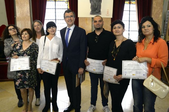 El Ayuntamiento y el SEF invierten 1,8 millones de euros en abrir nuevas salidas laborales a jóvenes y mayores murcianos - 3, Foto 3