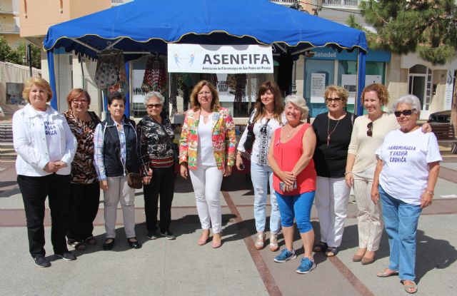 La asociación Asenfinfa Pinatar conmemora el Día Internacional de la Fibromialgia - 1, Foto 1