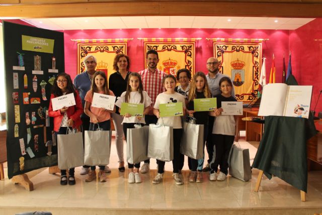 La Concejalía de Cultura y Educación entrega los premios de los concursos convocados por el Día del Libro - 2, Foto 2