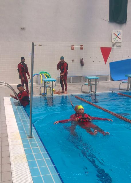 Los bomberos murcianos se forman en salvamento acuático en Las Torres de Cotillas - 4, Foto 4