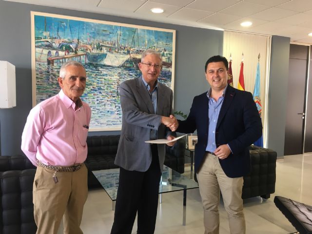 El Ayuntamiento de San Javier firma un convenio de colaboración con la AECC - 3, Foto 3