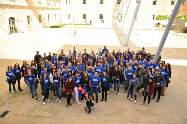 Iniciativa de crowfunding para ayudar a cubrir la matrícula de los alumnos afectados por la crisis del COVID-19 - 1, Foto 1