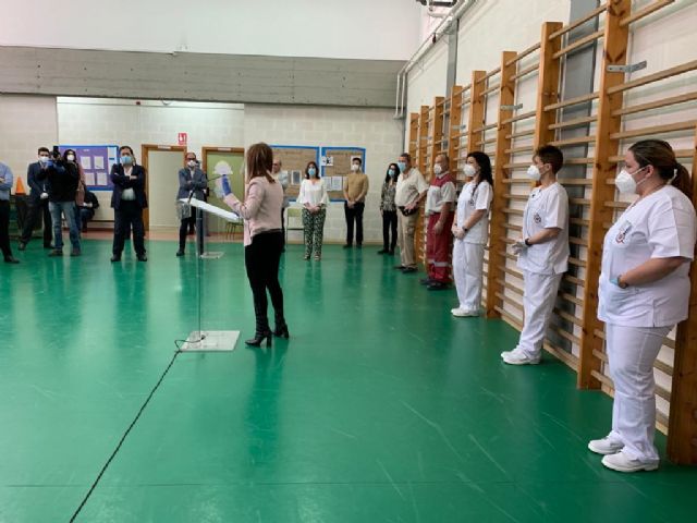 El Ayuntamiento despliega un dispositivo de desinfección en los colegios coincidiendo con la apertura de los centros para admisiones - 3, Foto 3