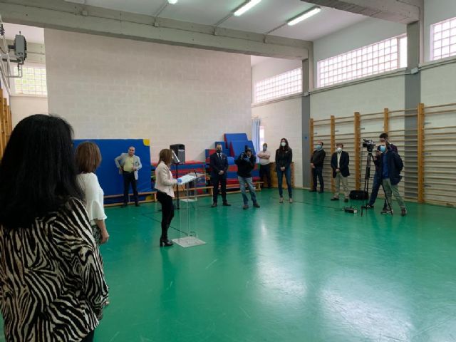 El Ayuntamiento despliega un dispositivo de desinfección en los colegios coincidiendo con la apertura de los centros para admisiones - 4, Foto 4