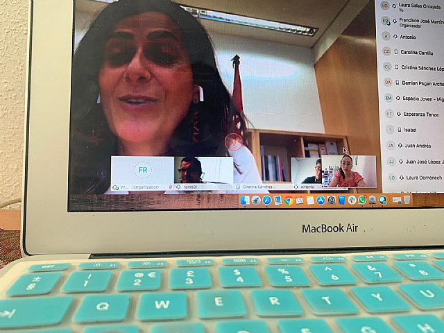 La concejala de Juventud, Laura Salas, insta al Director General de Juventud a aprobar un Plan de Choque Juvenil en la Región - 1, Foto 1