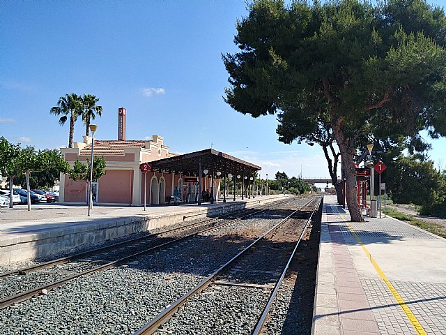 CCOO se opone rotundamente al corte de la línea de tren Murcia-Lorca durante tres años, Foto 1