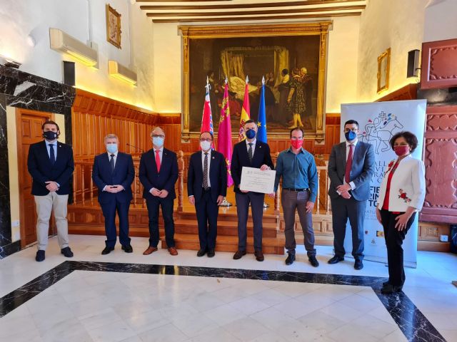 El alcalde de Caravaca recibe de manos del embajador ante la UNESCO el documento que acredita que los Caballos del Vino son Patrimonio Cultural Inmaterial de la Humanidad - 4, Foto 4