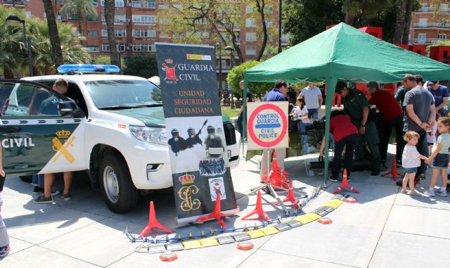 La Guardia Civil expone sus recursos técnicos y humanos con motivo de la celebración de su 178° aniversario - 2, Foto 2