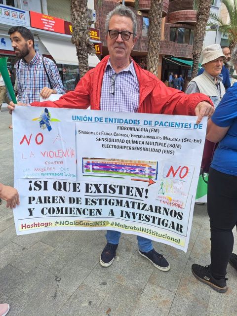Marcha en Alicante de enfermos de Fibromialgia, Encefalomielitis Mialgica, Síndrome Químico y Covid Persistente - 4, Foto 4