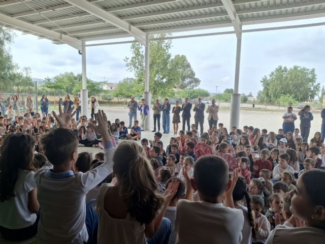 Educación contrata las obras de remodelación de las pistas polideportivas del colegio Alfonso García López de la pedanía lorquina de Purias - 3, Foto 3