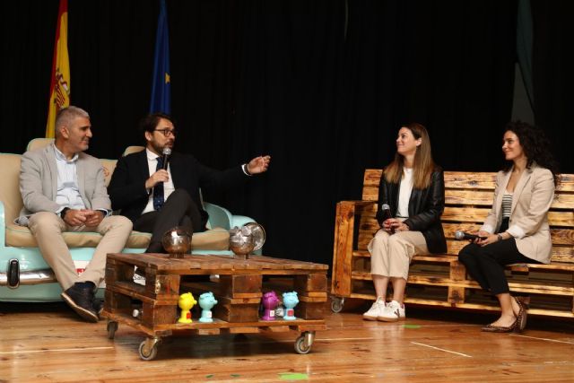 La Mesa de Fomento de Nuevas Industrias quintuplica su tamaño y alcanza las 138 entidades implicadas en la formación juvenil - 1, Foto 1