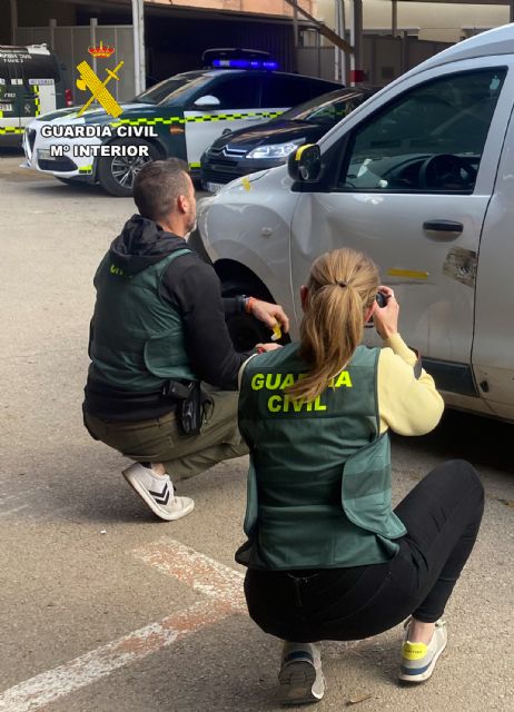 La Guardia Civil detiene a un conductor que arrolló a un ciclomotor y huyó del lugar - 4, Foto 4