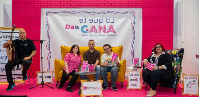 El escritor Héctor Peco y la periodista Cristina Hontanilla protagonizan un encuentro literario entre ca&ntilde;as en Macondo - 2, Foto 2