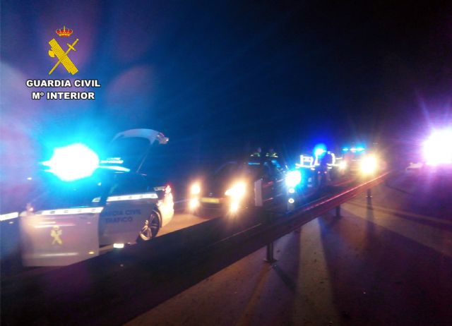 La Guardia Civil detiene al conductor de un turismo que circulaba en sentido contrario en autov�a y cuadruplicaba la tasa de alcoholemia, Foto 3
