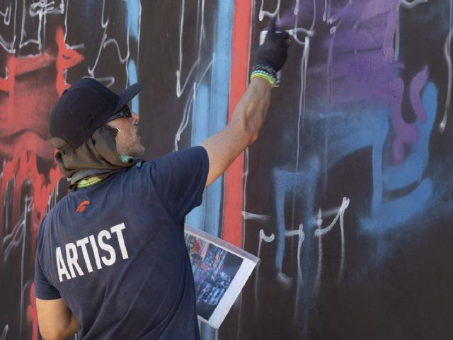 Los Alcázares empieza a llenar sus calles de color en el Festival Internacional de Arte Urbano - 4, Foto 4