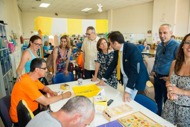 El alcalde reconoce la labor del Centro de Día PROLAM - 4, Foto 4