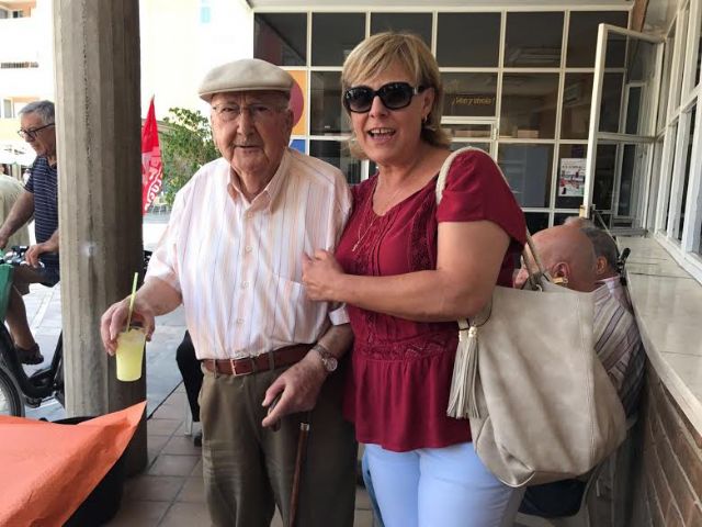 Comienza el programa de actividades de las fiestas del Centro Municipal de Personas Mayores de la plaza de la Balsa Vieja, Foto 7