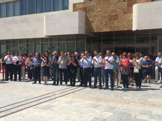 Día de luto oficial y minuto de silencio en San Javier por la muerte de Manuel Leal, que fue concejal del Ayuntamiento - 1, Foto 1