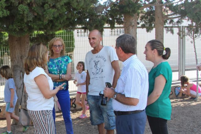 Grandes murales decoran el colegio Los Antolinos gracias a la iniciativa #PintaUnColeNuevo - 2, Foto 2