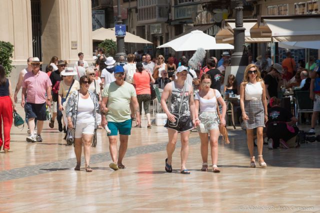 Aumentan los turistas nórdicos, valencianos y regionales que eligen Cartagena - 1, Foto 1