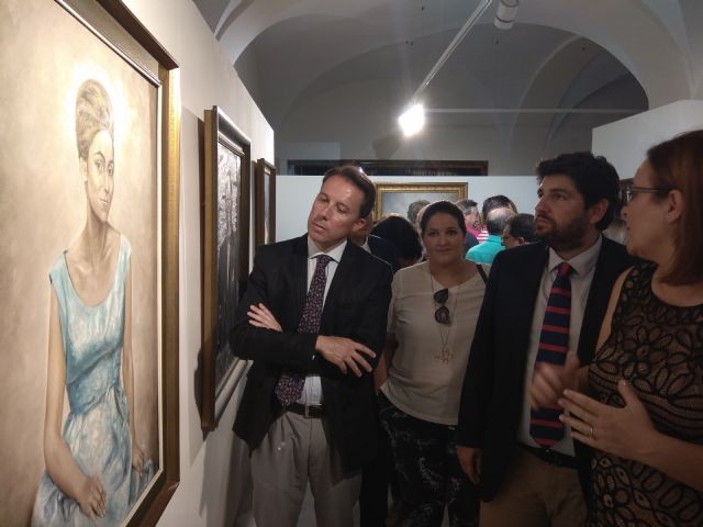 El presidente Fernando López Mi ras inaugura en Lorca la exposición ‘Emili ano Rojo. Crónica de una época’ - 2, Foto 2