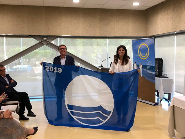 La Fundación para la Educación Medioambiental entrega a la Cala de Calnegre la Bandera Azul, la cual reconoce el excepcional estado de las playas lorquinas - 1, Foto 1