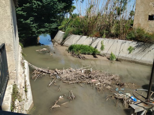 El mal estado de la acequia mayor Alquibla en el Molino de Oliver no es compatible con la Ley de Patrimonio Cultural - 1, Foto 1