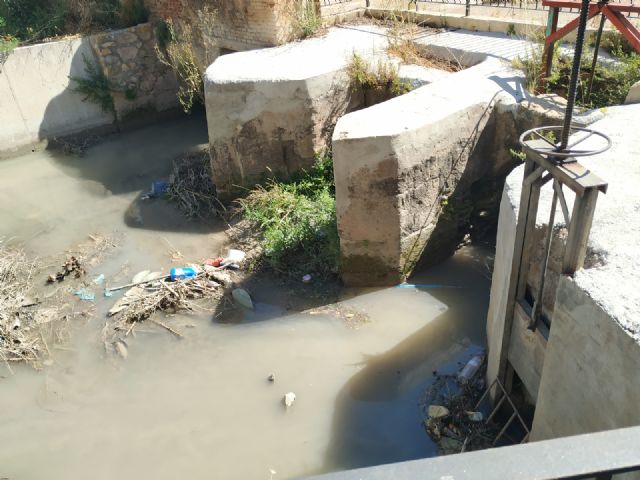 El mal estado de la acequia mayor Alquibla en el Molino de Oliver no es compatible con la Ley de Patrimonio Cultural - 2, Foto 2
