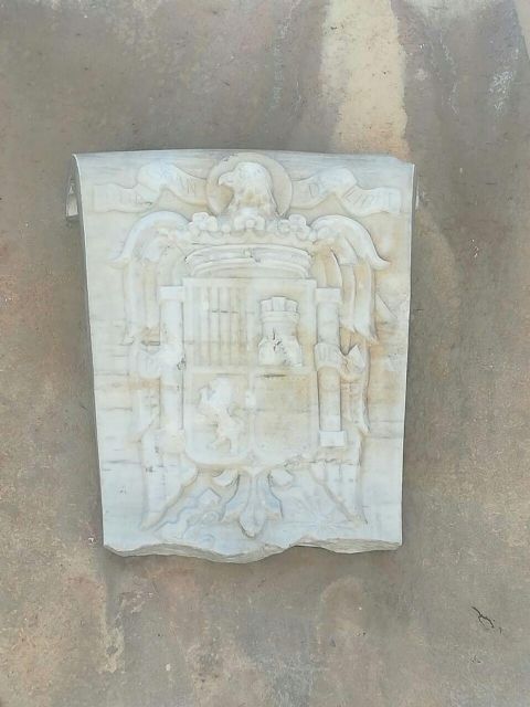 IU-verdes Murcia exige el cumplimiento de la Ley de Memoria Histórica y retire la simbología franquista de las calles de Murcia - 1, Foto 1