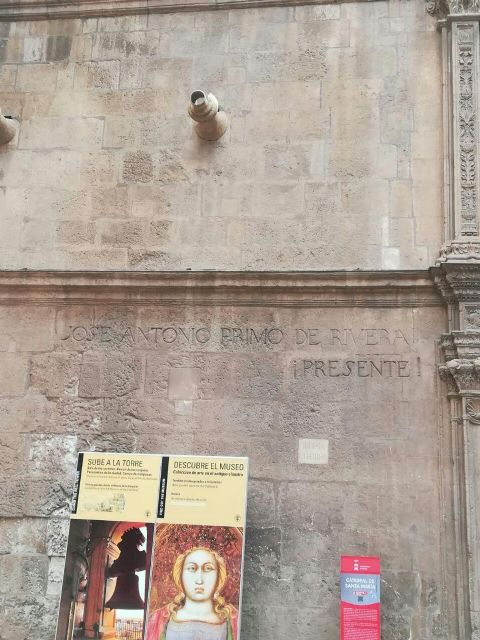 IU-verdes Murcia exige el cumplimiento de la Ley de Memoria Histórica y retire la simbología franquista de las calles de Murcia - 2, Foto 2