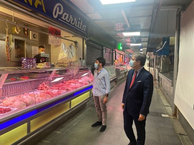 La escalera de Verónicas es el símbolo de la dejadez del tripartito en La Glorieta - 2, Foto 2