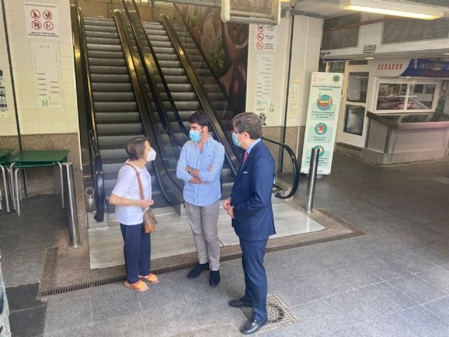 La escalera de Verónicas es el símbolo de la dejadez del tripartito en La Glorieta - 3, Foto 3