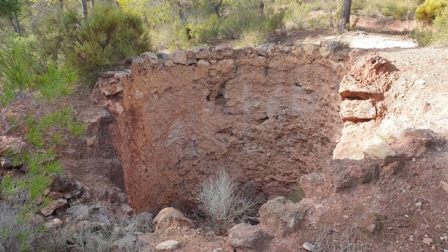 La Comunidad financia la restauracin del Horno Calero situado en la Hoya del Carbn llevada a cabo por Voluntarios X Espuña, Foto 2