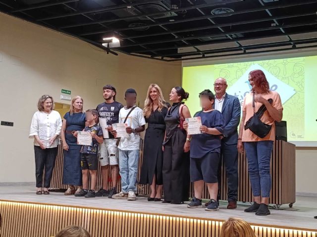Un centenar de menores del municipio se benefician del Programa de refuerzo educativo con voluntariado durante el curso 2025/2026 - 3, Foto 3