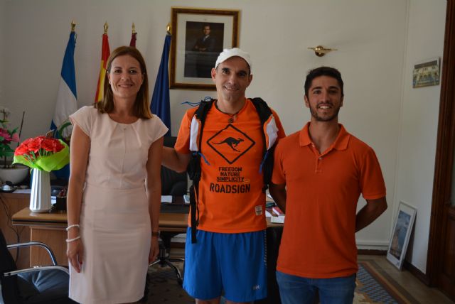 El número uno del ranking mundial del Roadsign Continental Challenge es recibido por la alcaldesa y el edil de Deportes - 2, Foto 2