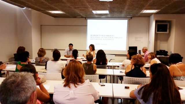 El SEF reúne a los profesionales de las 16 unidades de activación para el empleo para parados de larga duración - 1, Foto 1