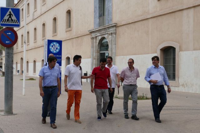 El Ayuntamiento conoce de primera mano algunas de las actuaciones necesarias en el Campus Muralla del Mar de la UPCT - 1, Foto 1