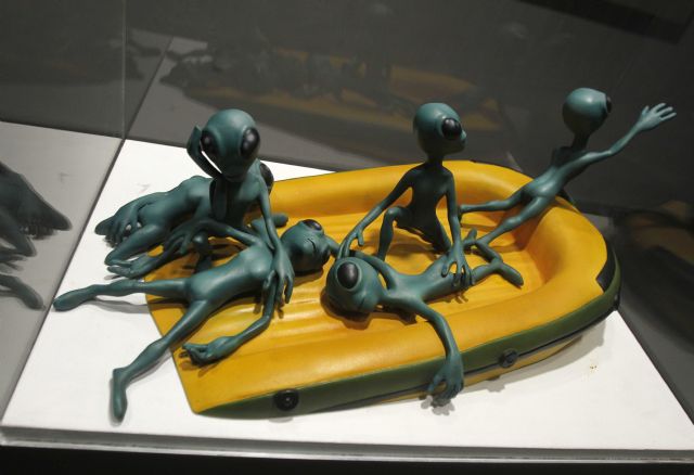 El artista colombiano Nadín Ospina plantea en La Mar de Músicas el miedo de la sociedad a la inmigración - 2, Foto 2