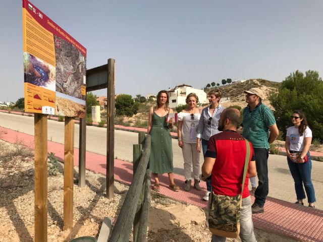 Medio Ambiente invierte más de 33.000 euros en acondicionar y señalizar el sendero del paraje protegido de Rambla Salada - 1, Foto 1