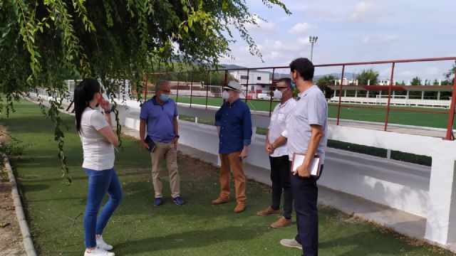 La Alberca mejora sus instalaciones deportivas con trabajos de pintura, fontanería y la adecuación de sus zonas verdes - 1, Foto 1
